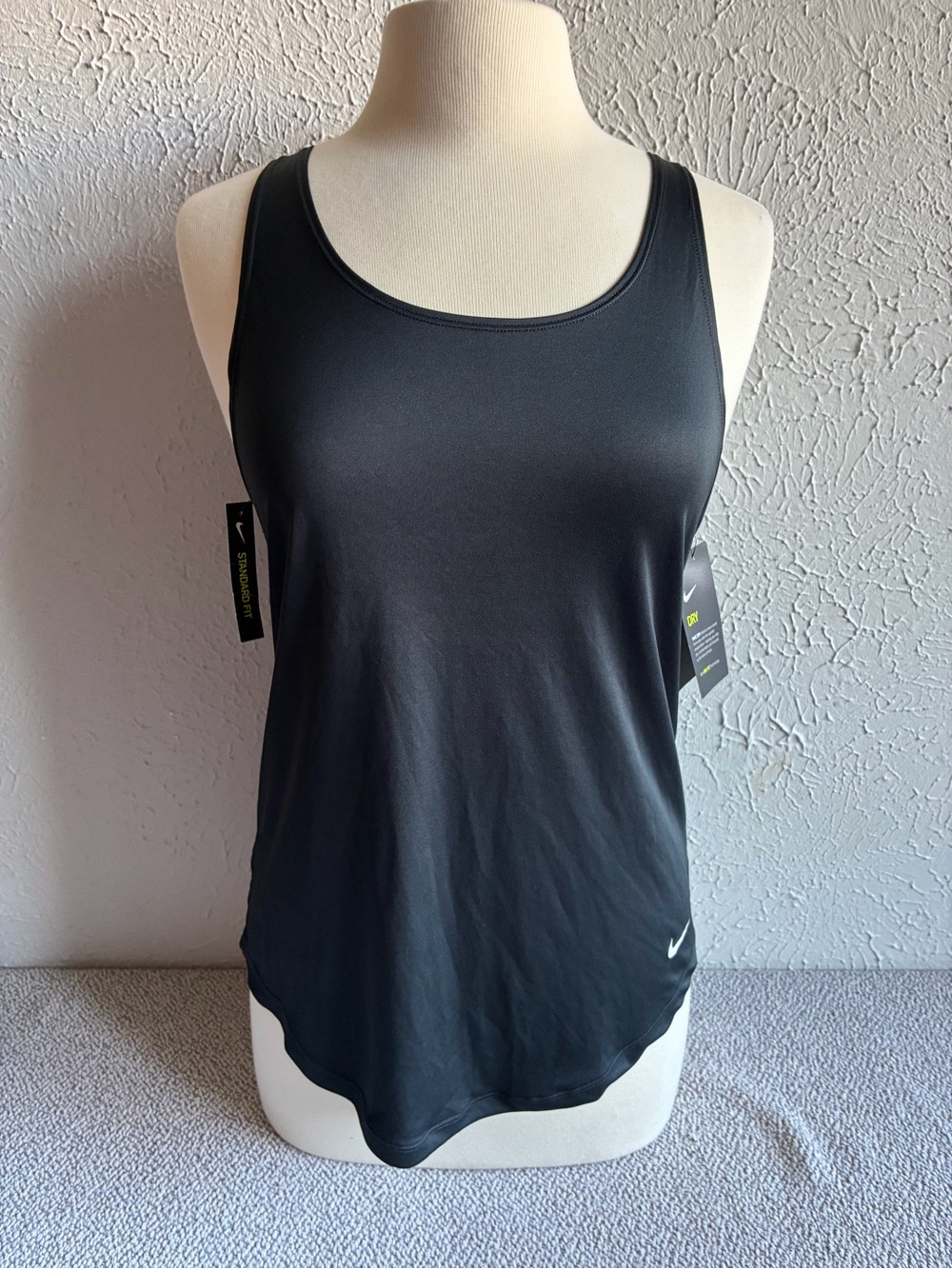 Nike Dri-FIT Women's Black Open Back Training Tank Top
Size S NWT.